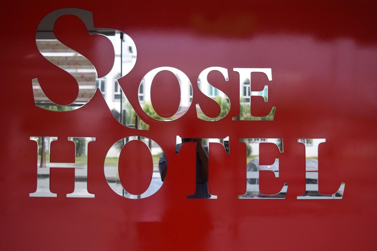 S Rose Hotel Sepang Exterior foto