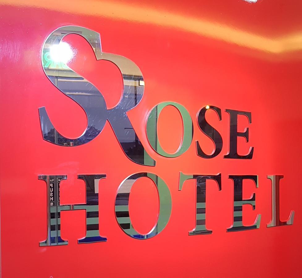 S Rose Hotel Sepang Exterior foto